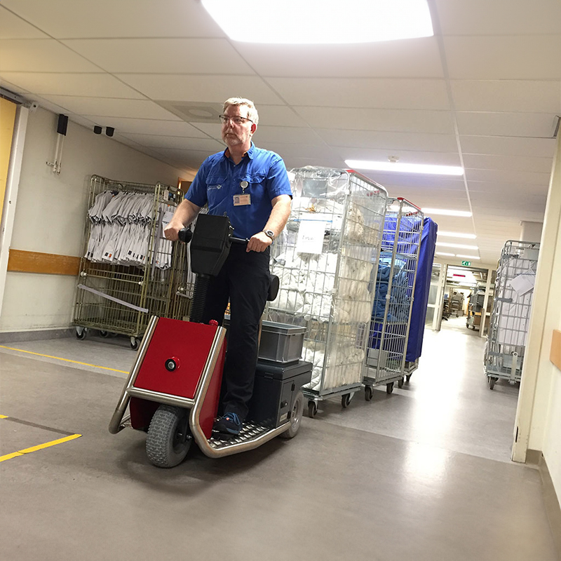 LX-650 Mobil Akülü Çekici